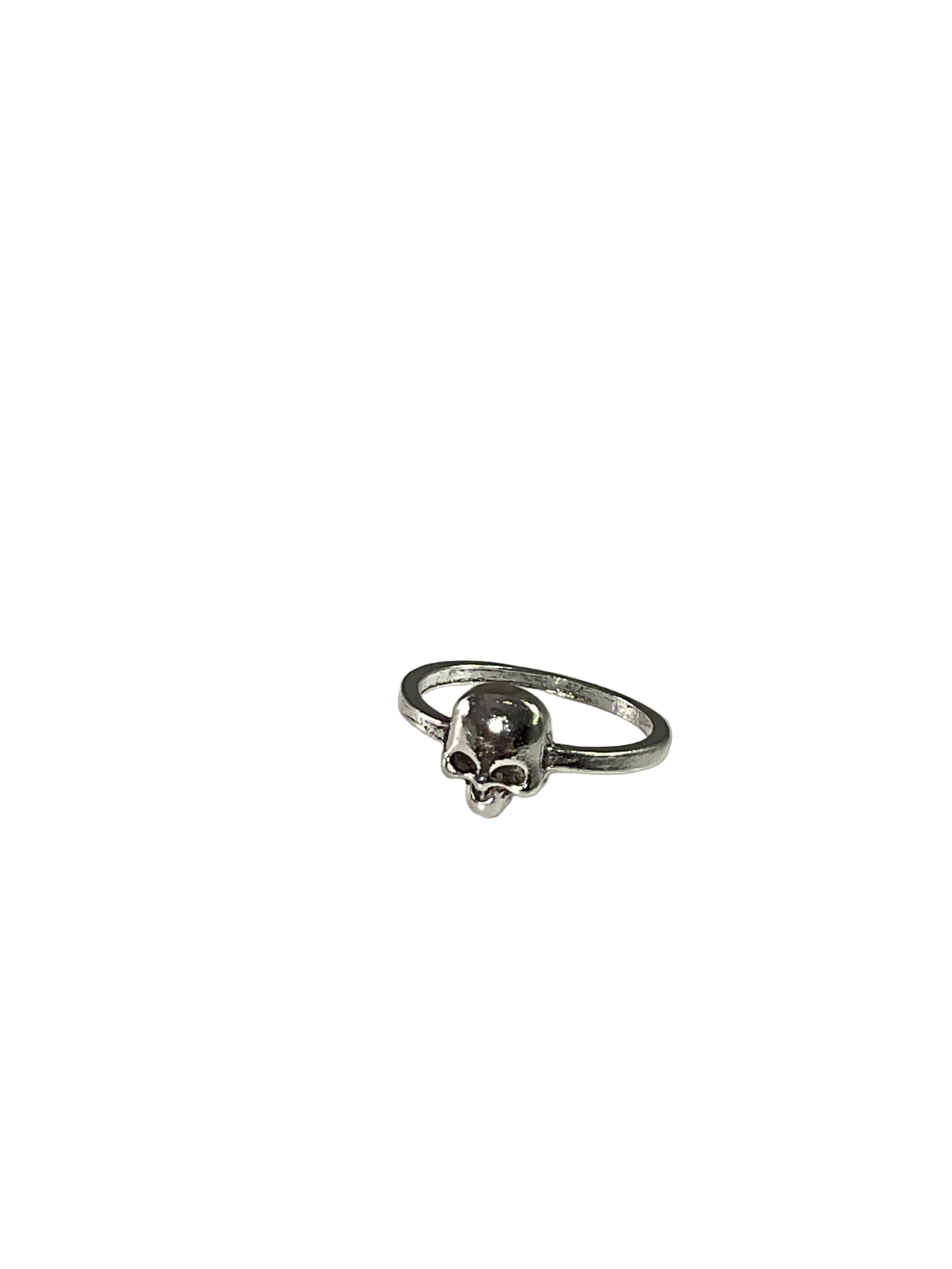 Skull ring