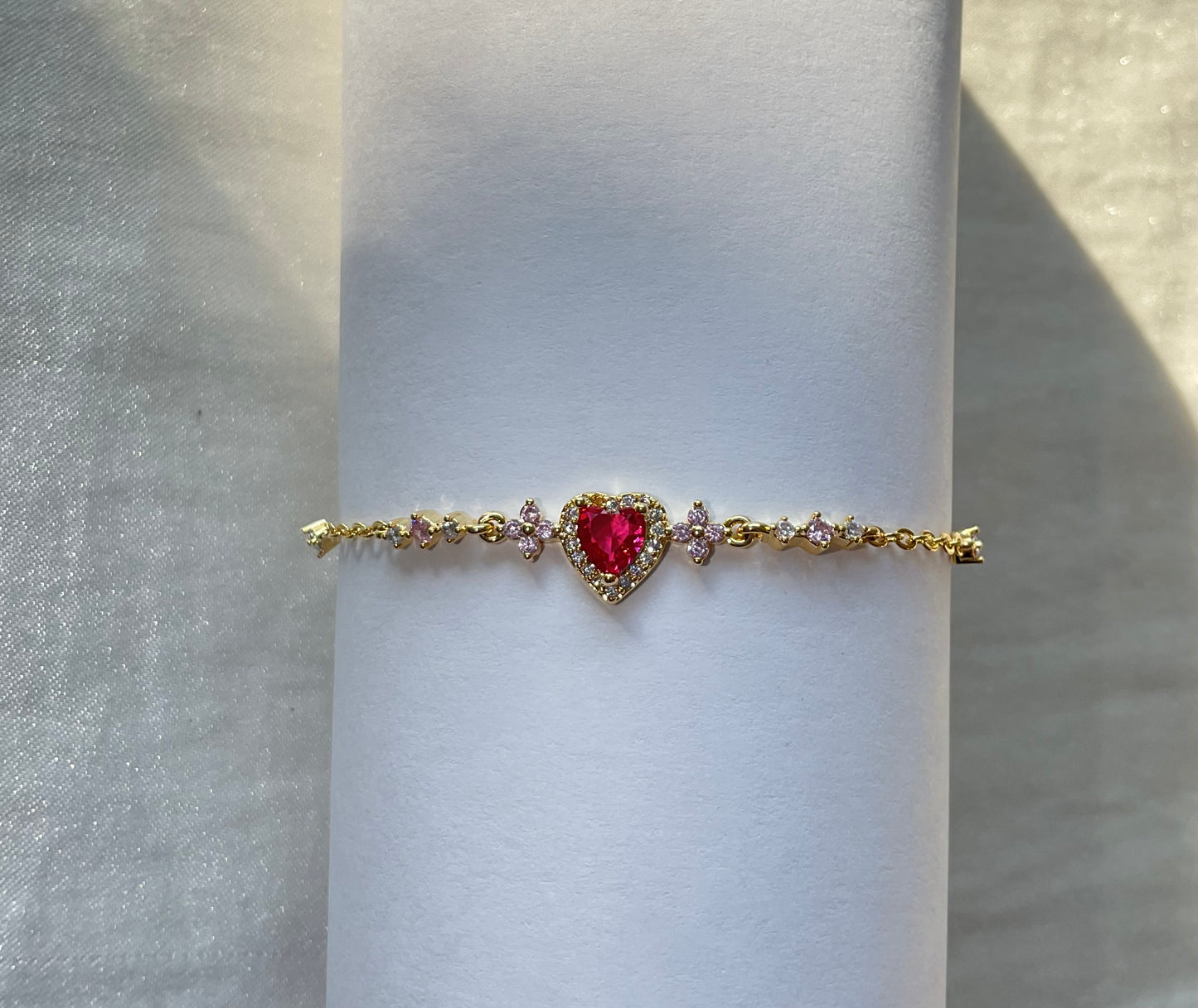 Timeless heart bracelet