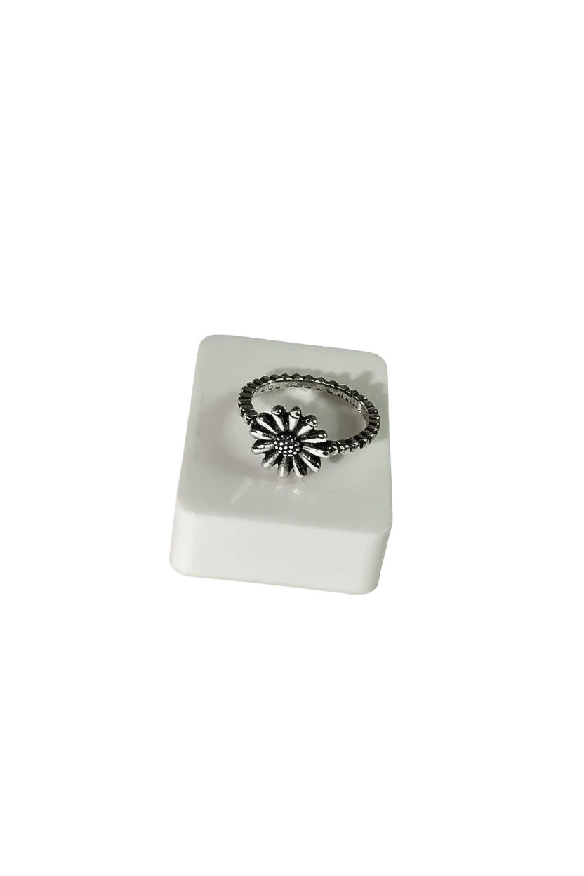 Flower ring
